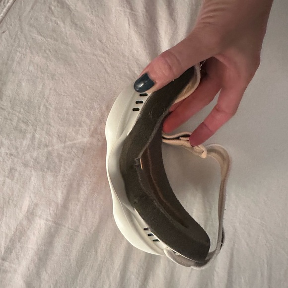 Oakley Ski Goggles - Picture 6 of 7